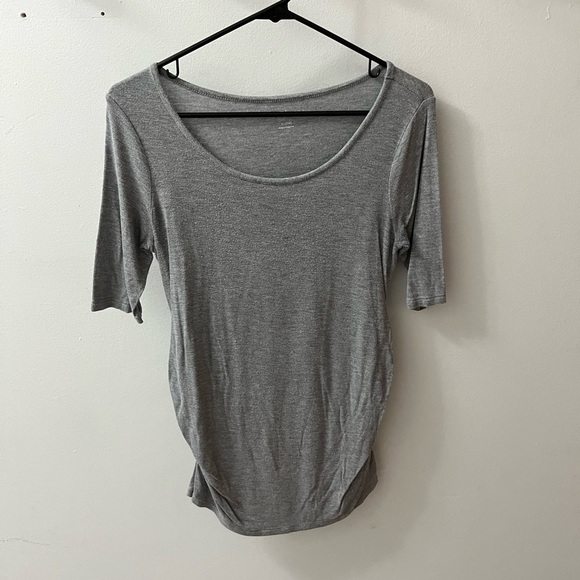 A glow 3/4 length Short Sleeve Maternity Blouse - Picture 1 of 1